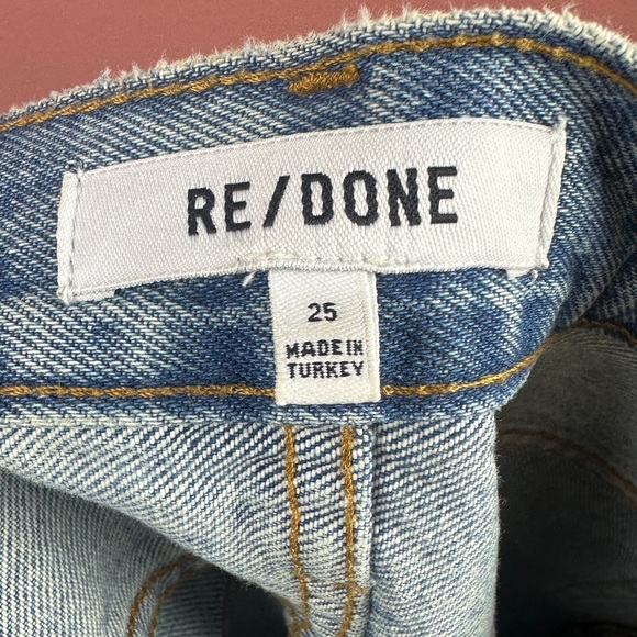 Re/Done CROPPED 90'S LOW SLUNG JEANS IN MEDIUM RAF Size 25 - Picture 14 of 16